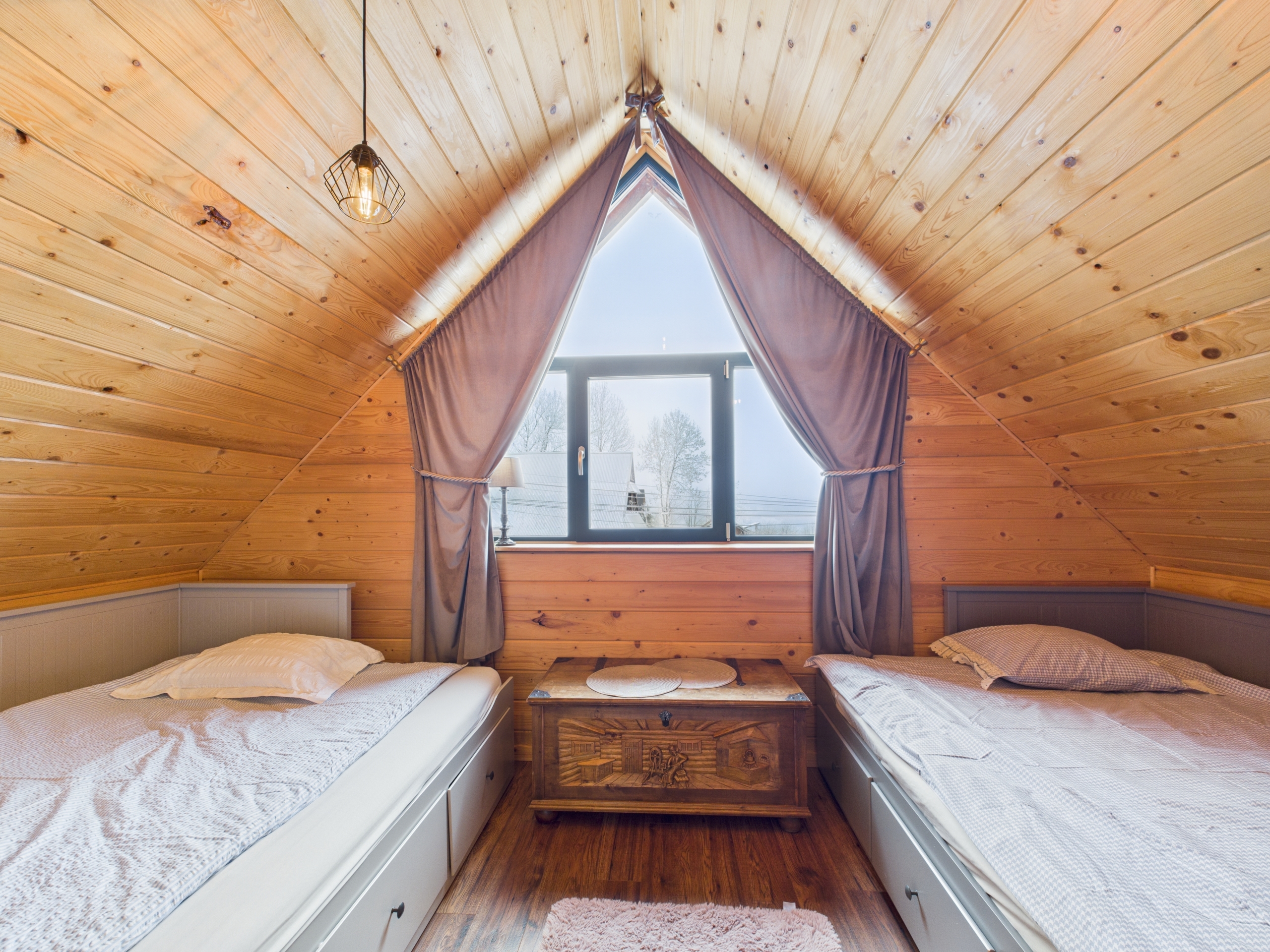 CAM05293G0-PR0024-STILL025