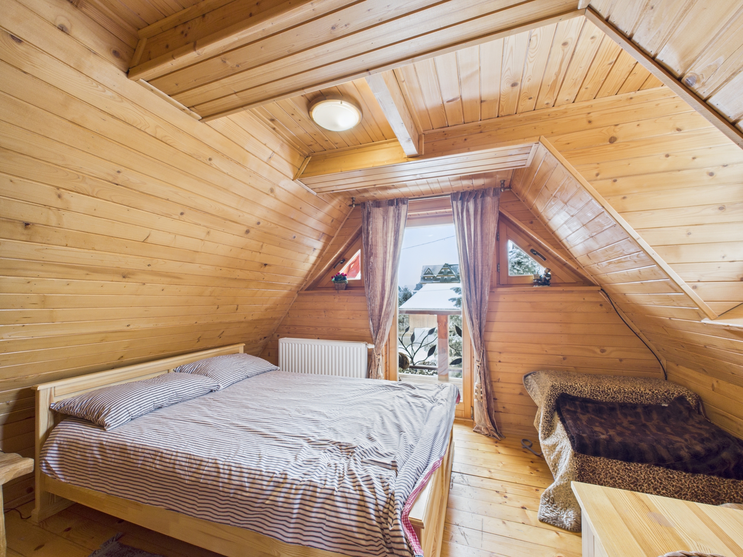 CAM05293G0-PR0024-STILL044