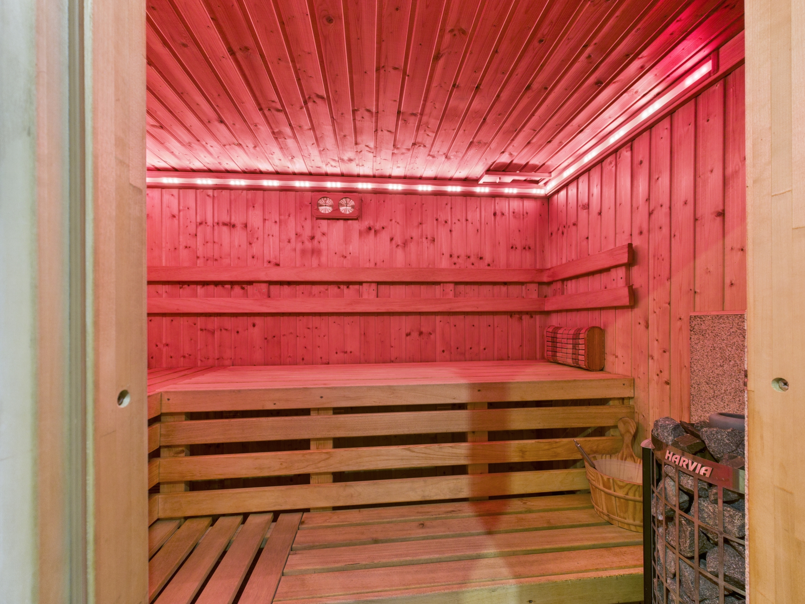 CAM05293G0-PR0024-STILL050